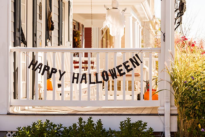 halloween-porch-banner