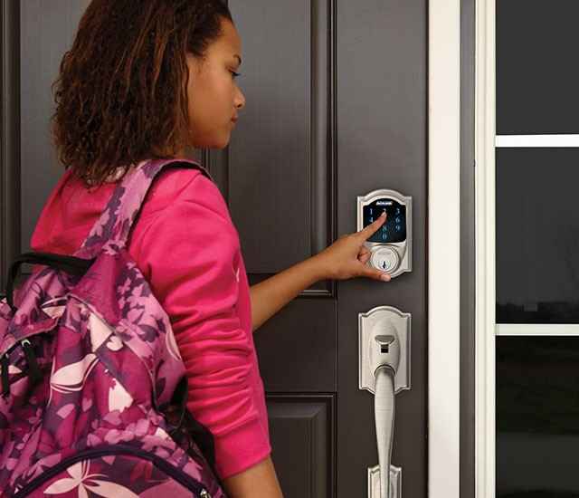 Schlage Connect™ Touchscreen Deadbolt with Remote Access