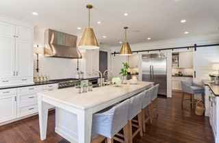 Traditional Kitchen by Concord Photographers Jim Schmid Photography